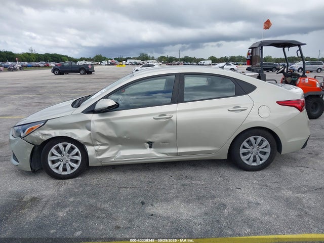 HYUNDAI ACCENT SE - 6