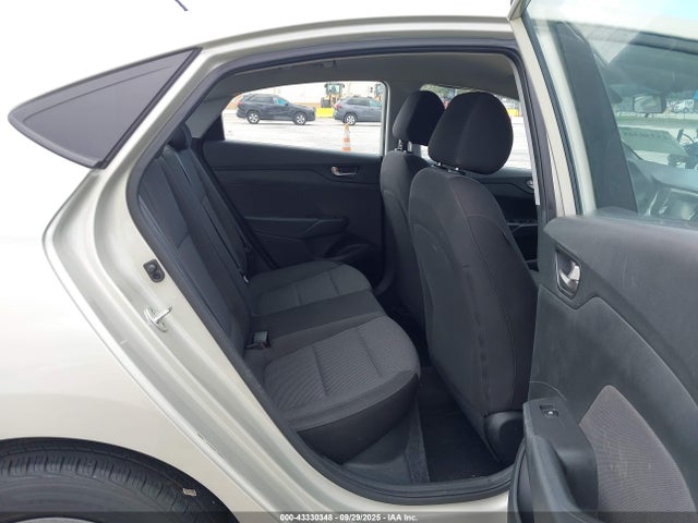 HYUNDAI ACCENT SE - 8