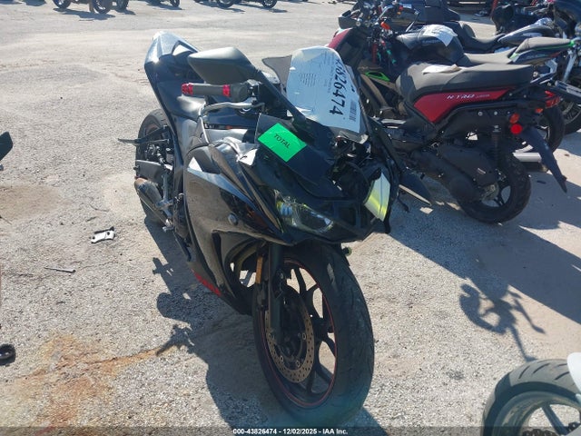 2015 YAMAHA YZF 