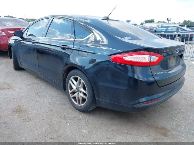 FORD FUSION SE - 3