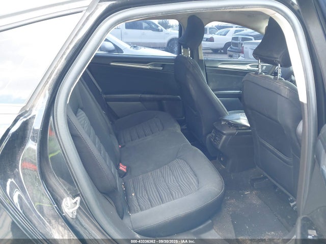 FORD FUSION SE - 8