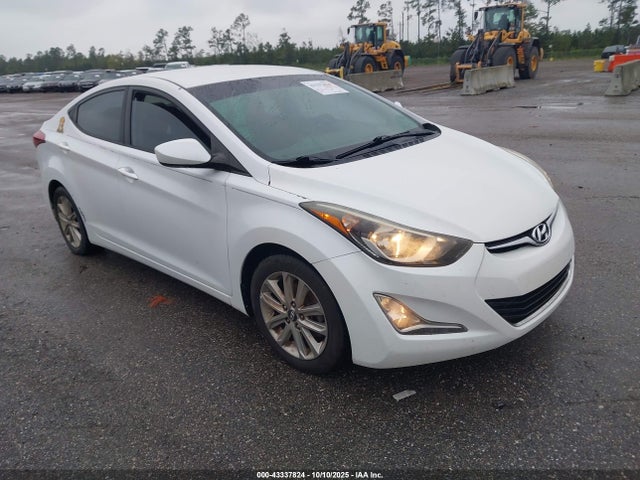 2015 HYUNDAI ELANTRA SE