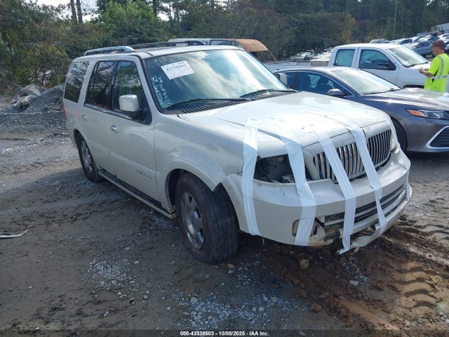 2005 LINCOLN NAVIGATOR 
