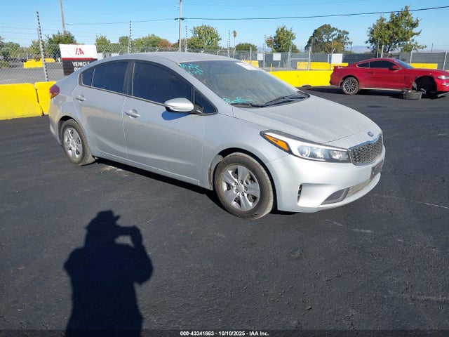 2017 KIA FORTE LX