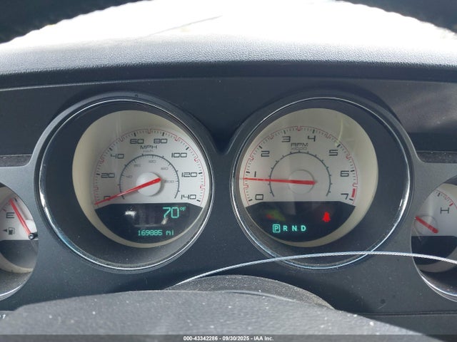 DODGE CHALLENGER SXT PLUS - 7