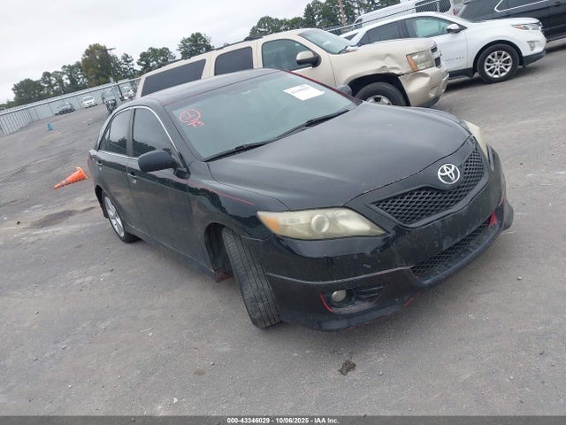 2010 TOYOTA CAMRY SE