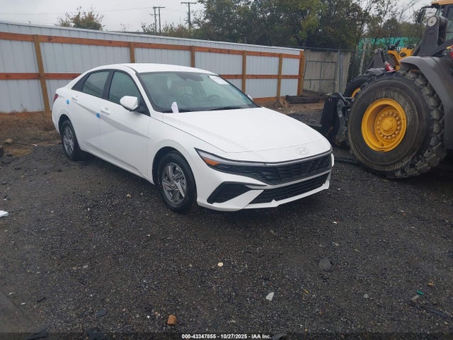 2025 HYUNDAI ELANTRA SE