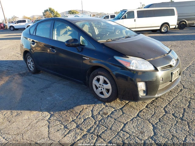 2010 TOYOTA PRIUS III