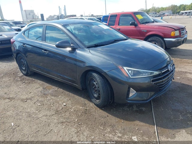 HYUNDAI ELANTRA SEL - 1