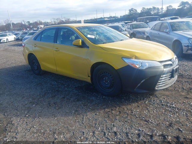 2015 TOYOTA CAMRY LE