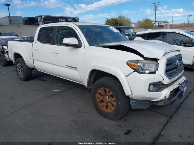 2016 TOYOTA TACOMA SR5