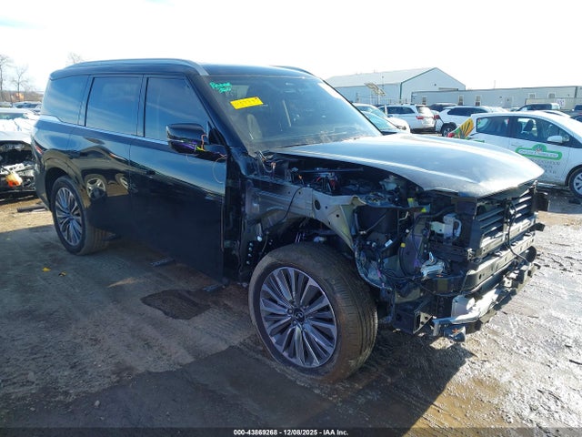 2025 INFINITI QX80 LUXE AWD