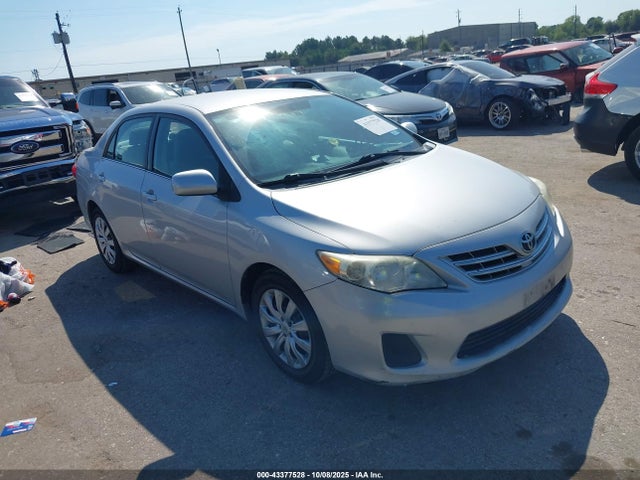 2013 TOYOTA COROLLA LE