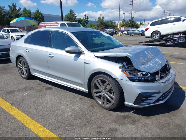 2017 VOLKSWAGEN PASSAT 1.8T R-LINE
