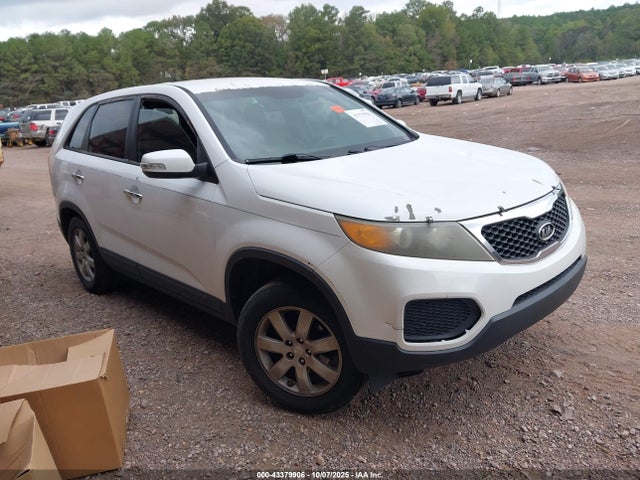 2011 KIA SORENTO LX