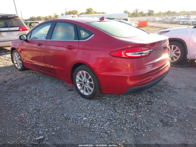 FORD FUSION SE - 3