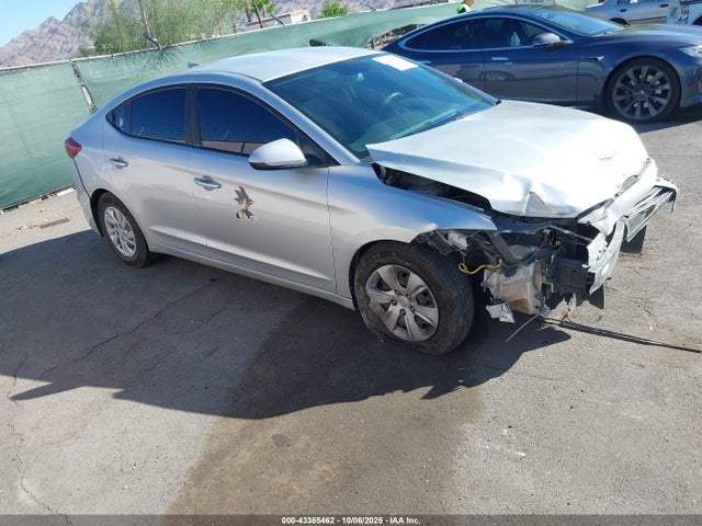 HYUNDAI ELANTRA SE - 1