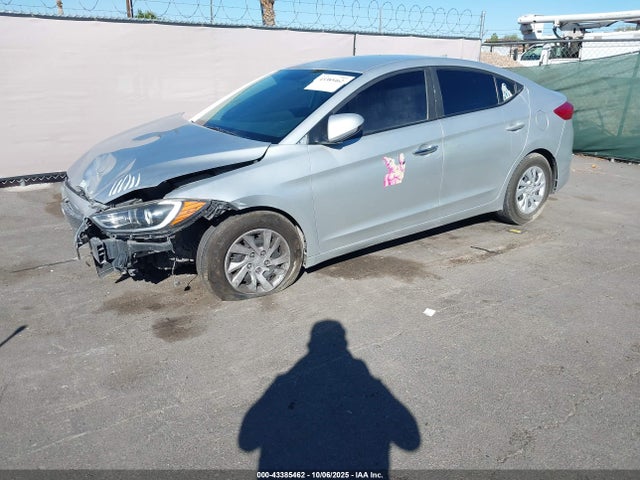 HYUNDAI ELANTRA SE - 2