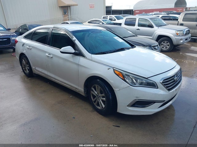 2017 HYUNDAI SONATA SE