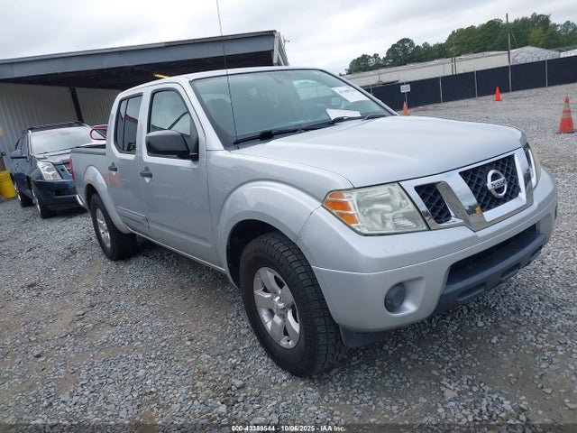 2012 NISSAN FRONTIER SV