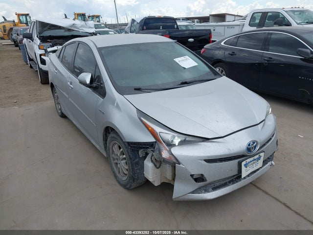 2016 TOYOTA PRIUS THREE