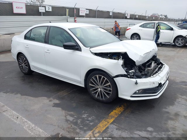 2016 VOLKSWAGEN JETTA 1.8T SPORT