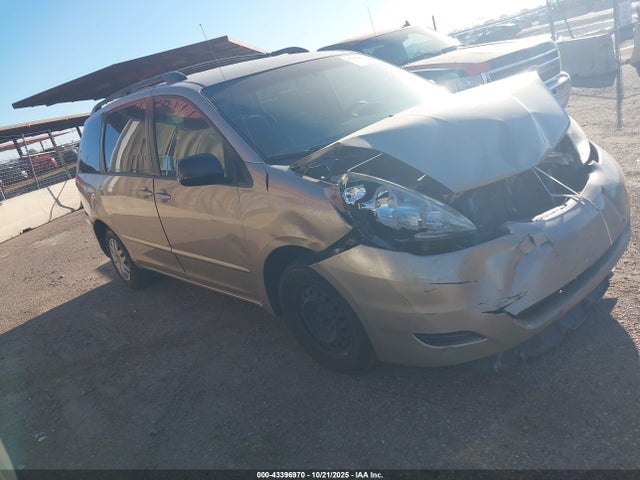 2008 TOYOTA SIENNA LE