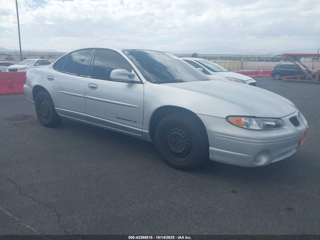 2002 PONTIAC GRAND PRIX SE