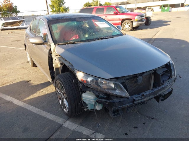 2013 KIA OPTIMA SX
