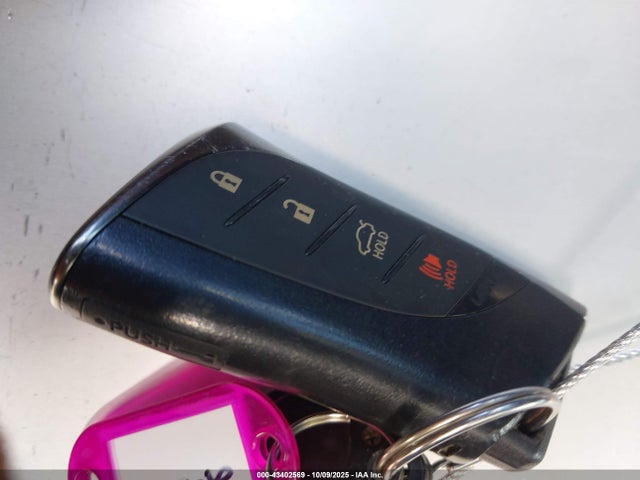 صورة مصغرة 11 لـ 2023 Lexus ES 300H