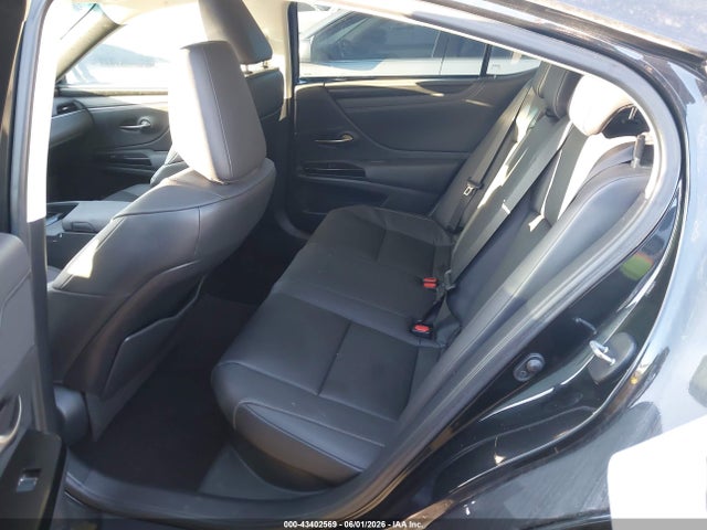 2023 Lexus ES 300H 照片 8