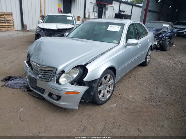 MERCEDES-BENZ E-CLASS - 2