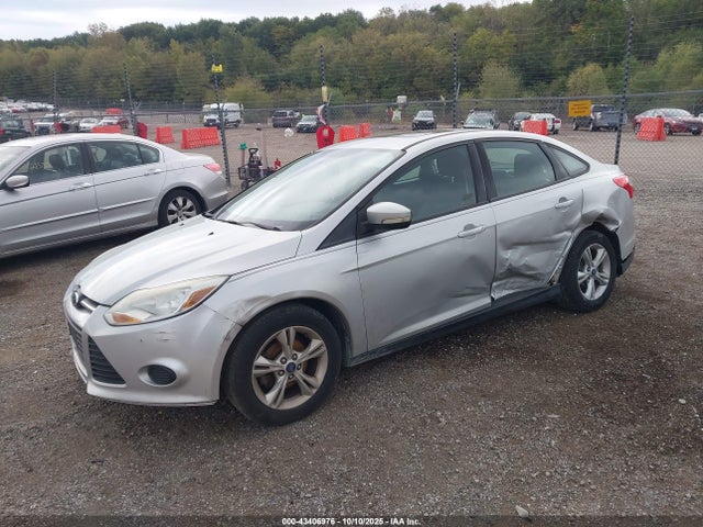 FORD FOCUS SE - 2
