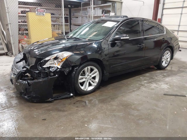 صورة مصغرة 2 لـ 2011 Nissan ALTIMA 3.5 SR