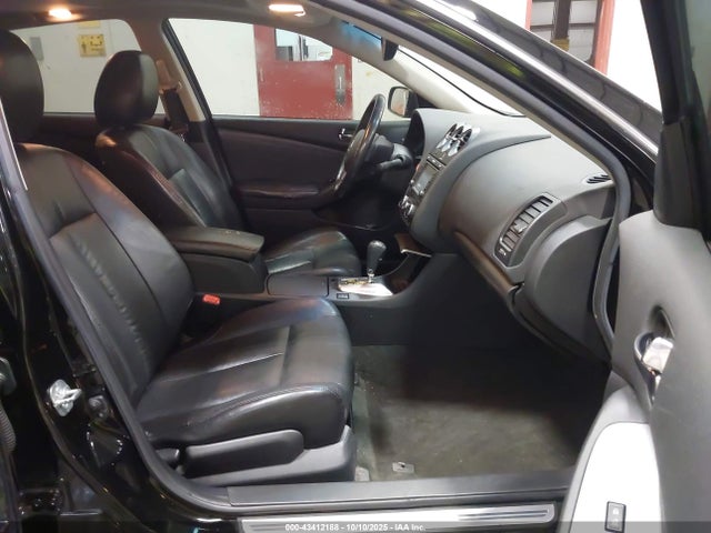 صورة مصغرة 5 لـ 2011 Nissan ALTIMA 3.5 SR