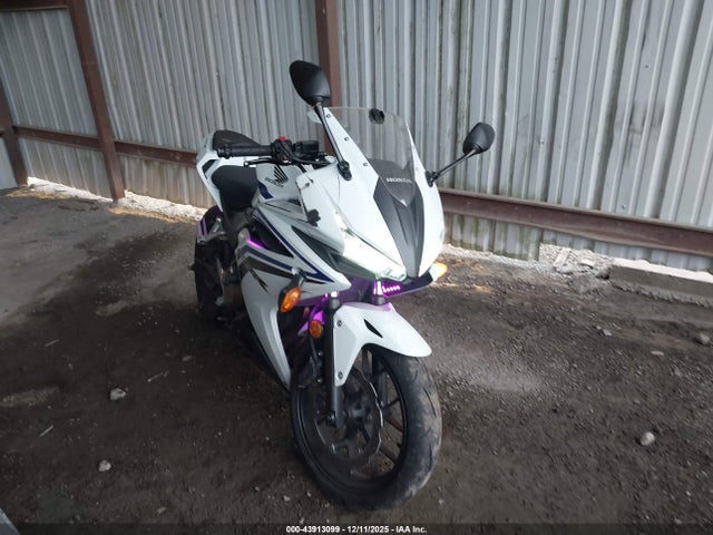 2016 HONDA CBR500 R