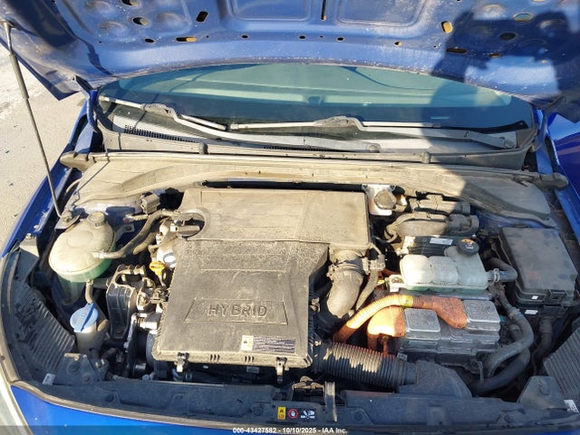 HYUNDAI IONIQ HYBRID BLUE - 10