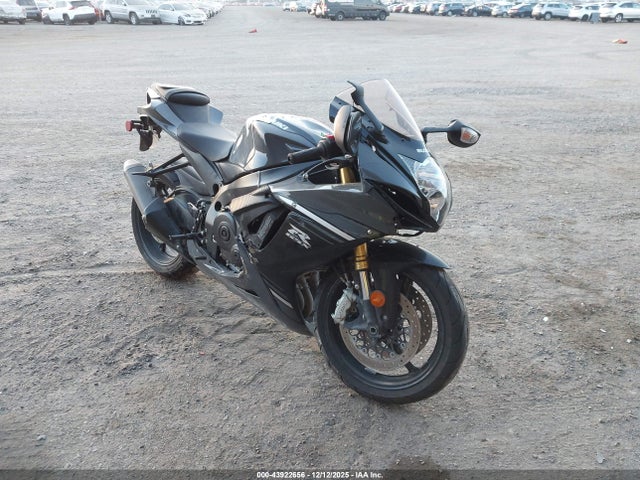 2025 SUZUKI GSX 