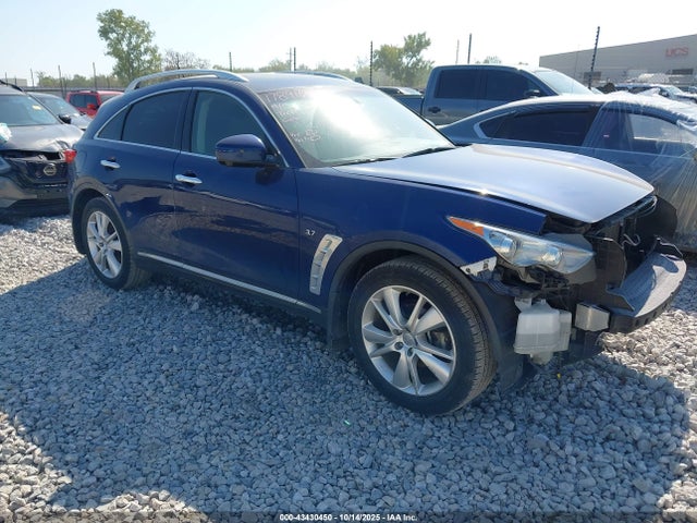 2014 INFINITI QX70 