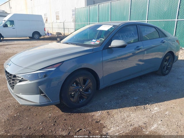 HYUNDAI ELANTRA SEL - 2