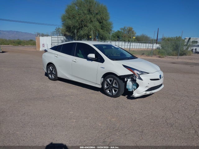 2017 TOYOTA PRIUS THREE TOURING