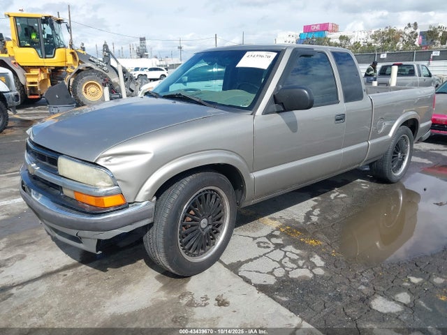 CHEVROLET S-10 LS - 2
