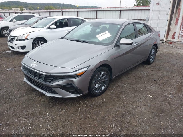 HYUNDAI ELANTRA SEL - 2