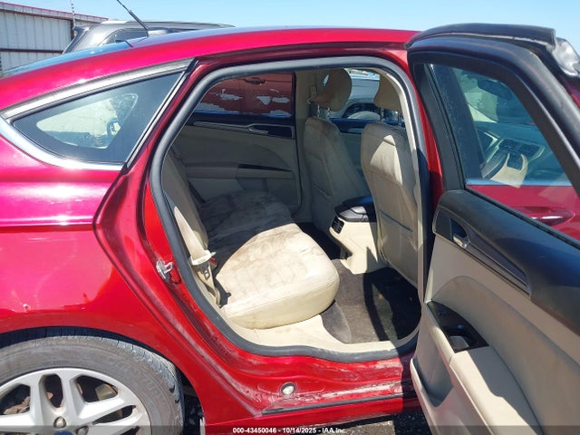 FORD FUSION SE - 8