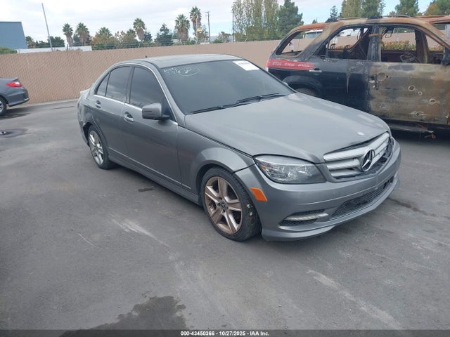 2011 MERCEDES-BENZ C 300 LUXURY/SPORT