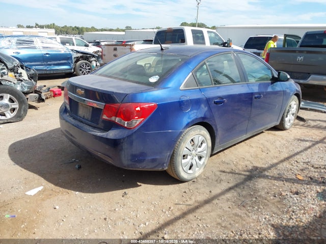 CHEVROLET CRUZE LS AUTO - 4