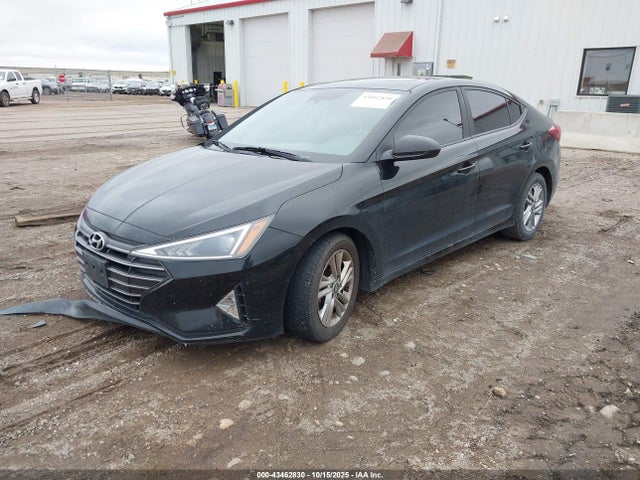 HYUNDAI ELANTRA VALUE EDITION - 2