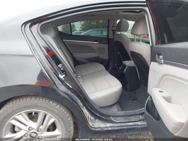 HYUNDAI ELANTRA VALUE EDITION - 8