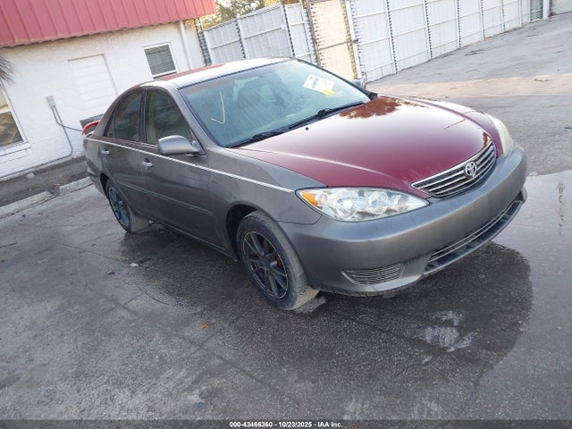 2005 TOYOTA CAMRY LE