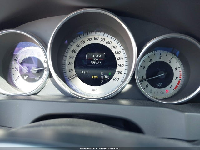 MERCEDES-BENZ E-CLASS - 7